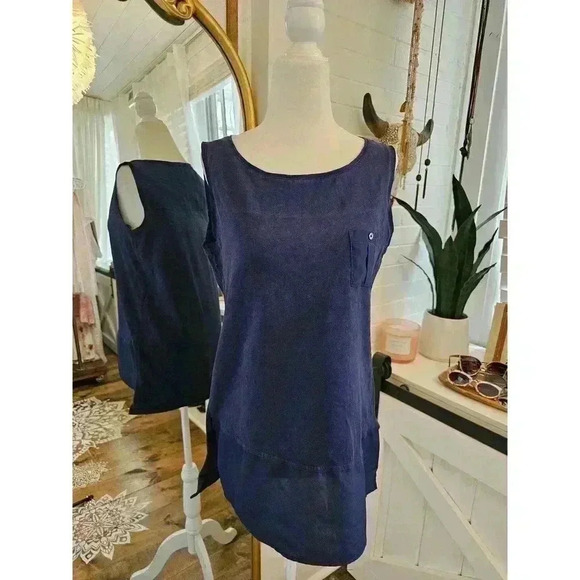 Tommy Hilfiger Tops - Tommy Hilfiger Women's Size M Navy Blue Sleeveless Top